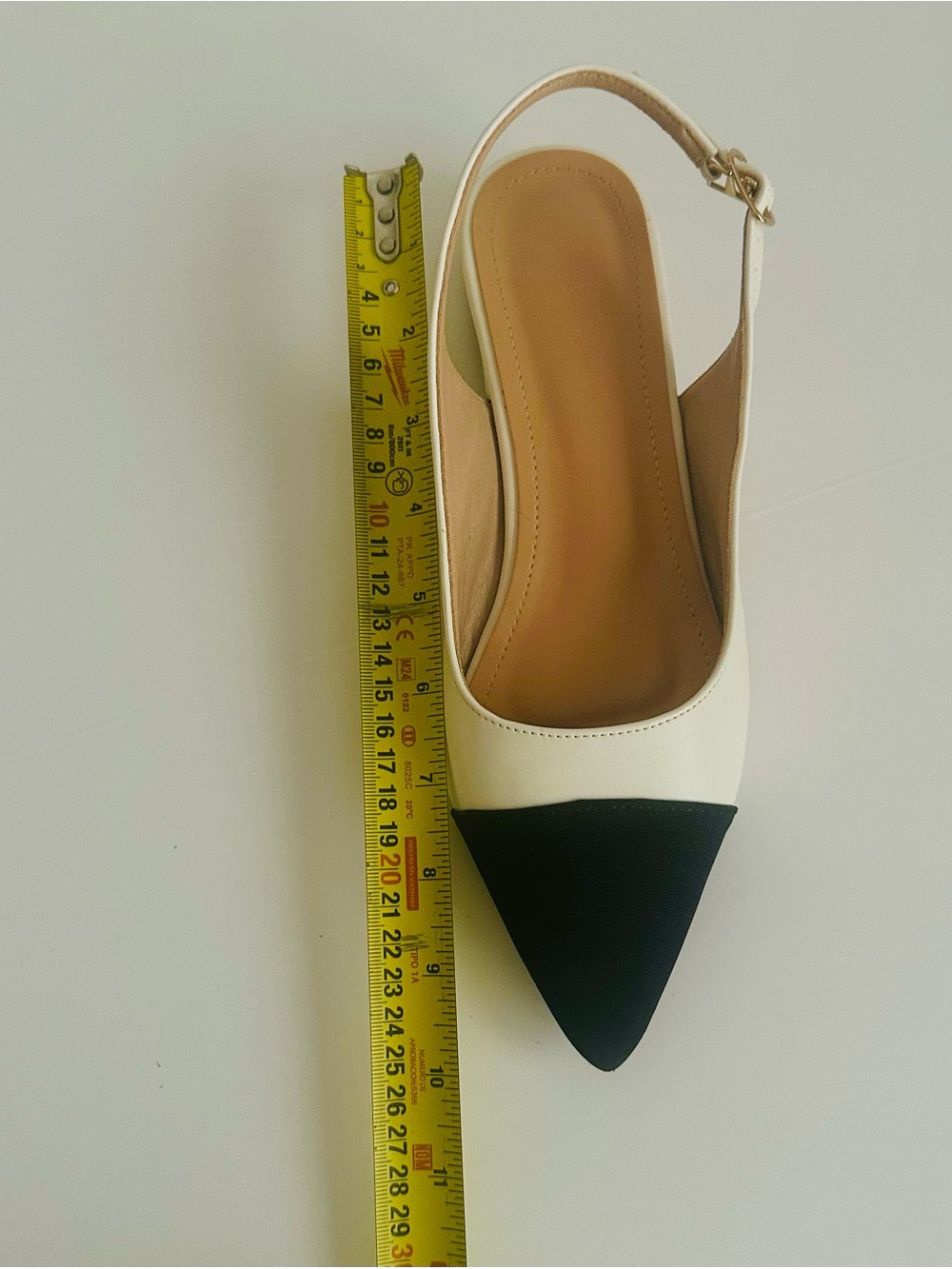 ✨Women’s Ivory Black Pointed Toe Slingback Low Block Heel Pumps EU 37 New Chic! - Picture 13 of 14